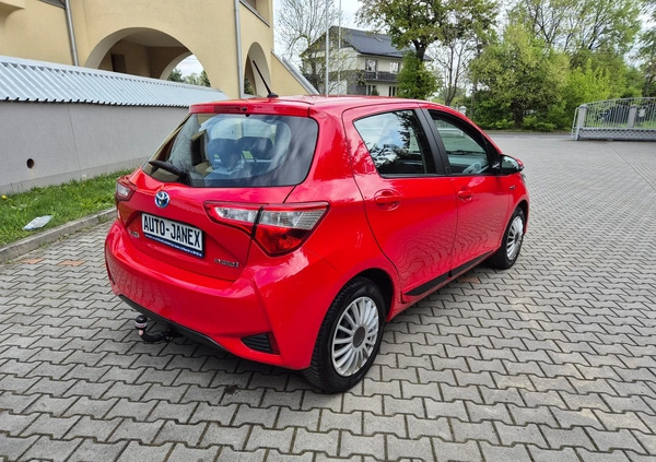 Toyota Yaris cena 51900 przebieg: 143000, rok produkcji 2018 z Zwierzyniec małe 191